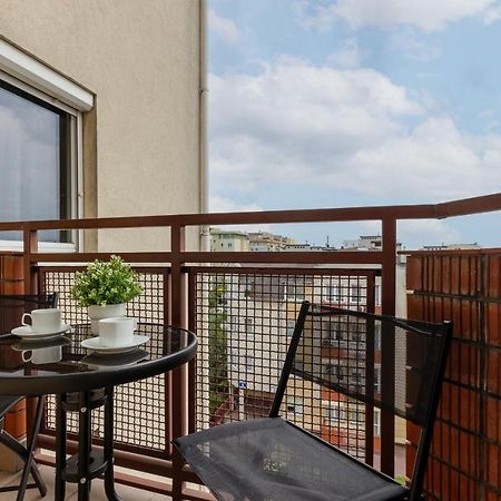 Cozy Apartment With Parking In Warsaw Ursus By Noclegi Renters Ngoại thất bức ảnh