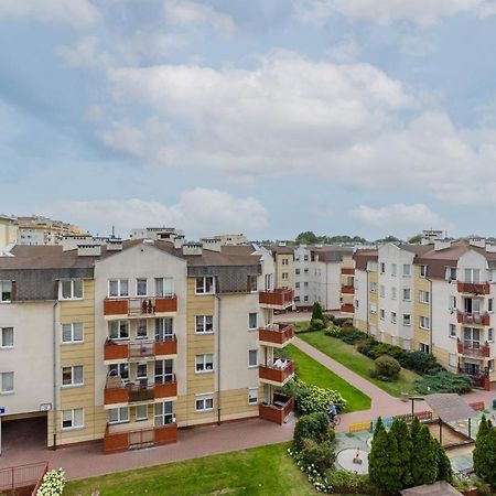 Cozy Apartment With Parking In Warsaw Ursus By Noclegi Renters Ngoại thất bức ảnh