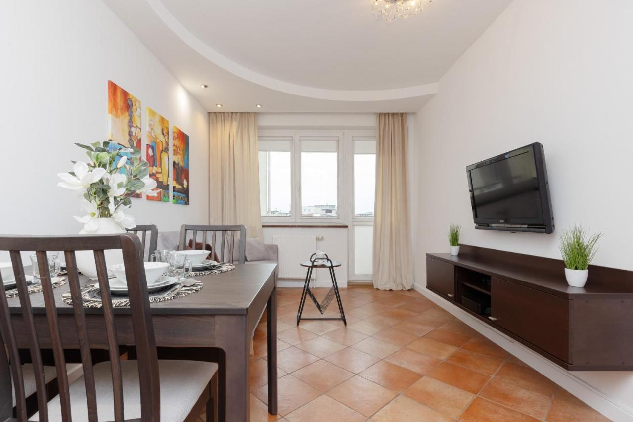 Cozy Apartment With Parking In Warsaw Ursus By Noclegi Renters Ngoại thất bức ảnh
