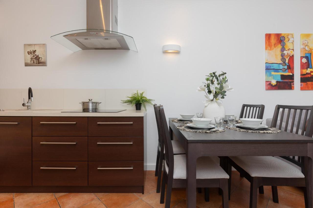 Cozy Apartment With Parking In Warsaw Ursus By Noclegi Renters Ngoại thất bức ảnh