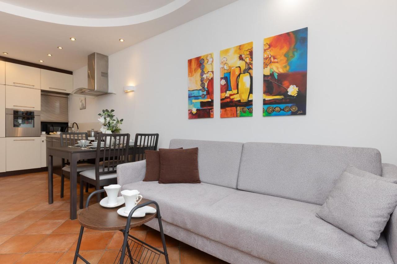 Cozy Apartment With Parking In Warsaw Ursus By Noclegi Renters Ngoại thất bức ảnh